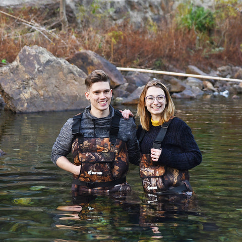 NeyGu Insulated Neoprene Waders (Maple Leaf Camo)